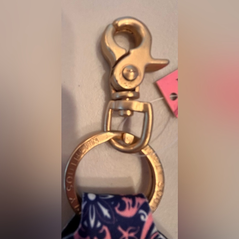 Simply Southern | Damask, key FOB, sanitizer, key chain. - Picture 3 of 8